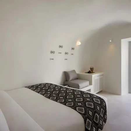 Vila Luxury Santorini Elysian Tria Private Plunge Pool Sea Village View 1 Bedroom Oia *
