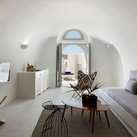 Villa Luxury Santorini Elysian Tria Private Plunge Pool Sea Village View 1 Bedroom Oia